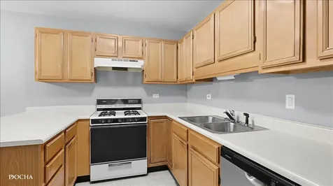 1440 Foxcroft Drive Aurora IL 60506