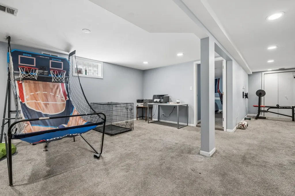 7738 West Clarence Avenue Chicago IL 60631
