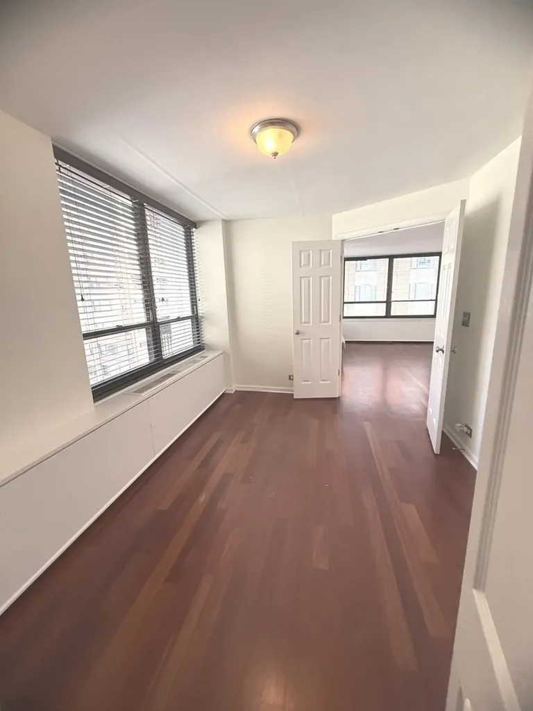 222 East Pearson Street Chicago IL 60611
