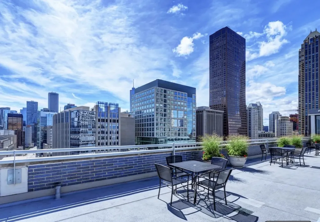 222 East Pearson Street Chicago IL 60611