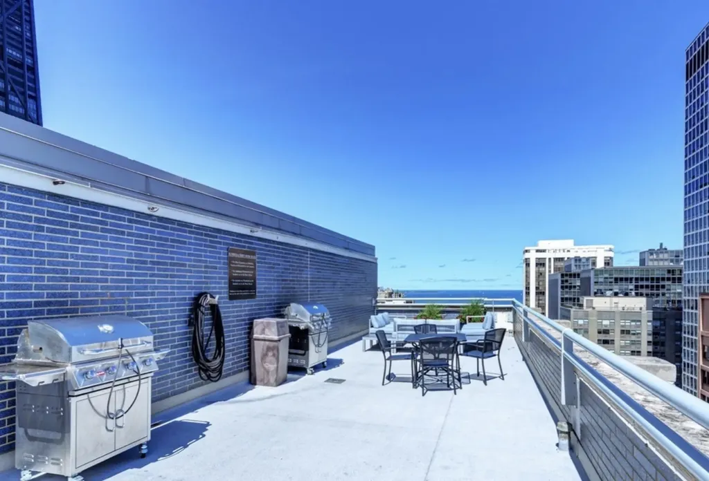 222 East Pearson Street Chicago IL 60611