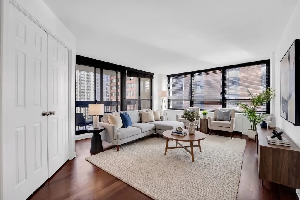 222 East Pearson Street Chicago IL 60611