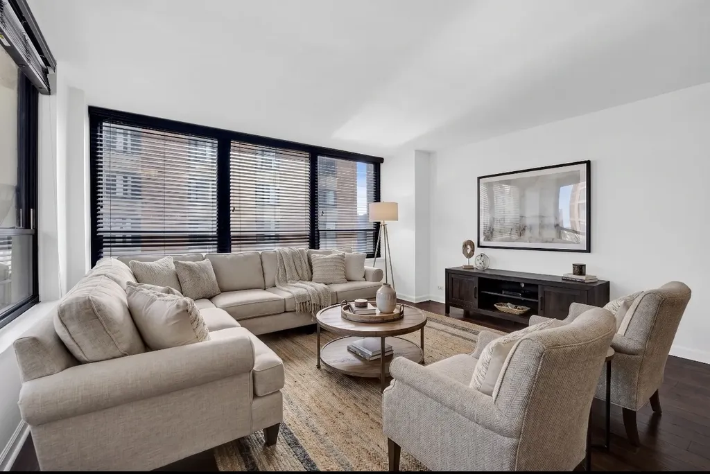 222 East Pearson Street Chicago IL 60611