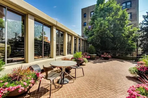 1960 North Lincoln Park West Chicago IL 60614