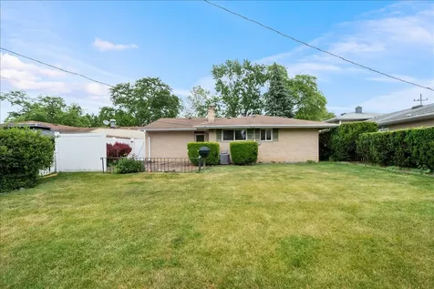 536 Farthing Lane Des Plaines IL 60016