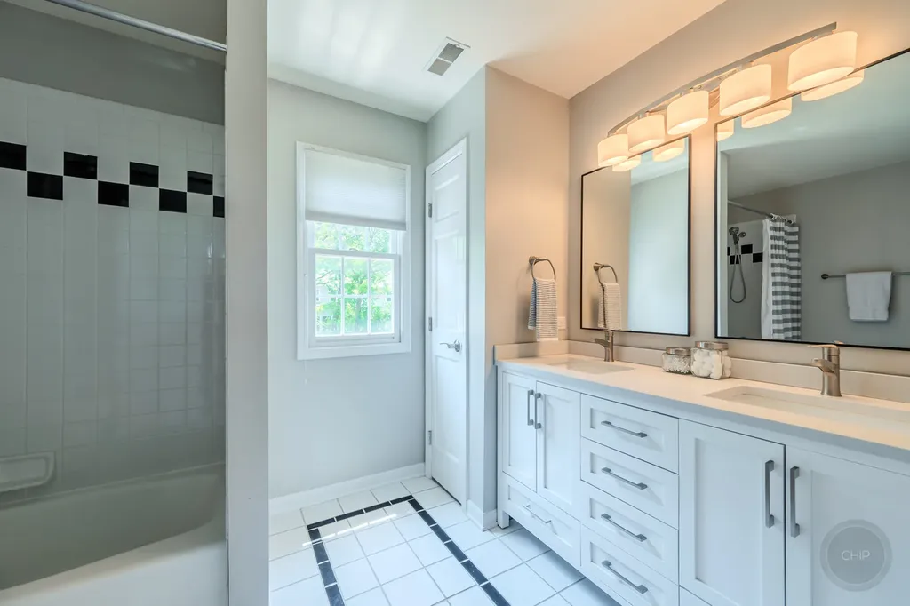 259 Millcreek Lane Naperville IL 60540