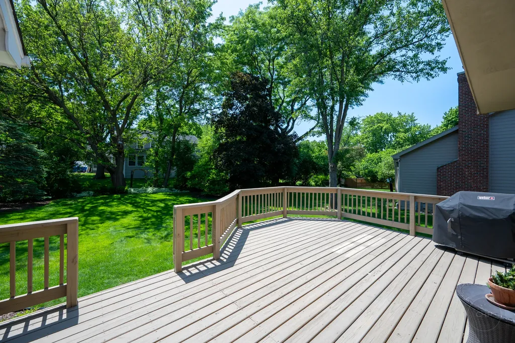 259 Millcreek Lane Naperville IL 60540