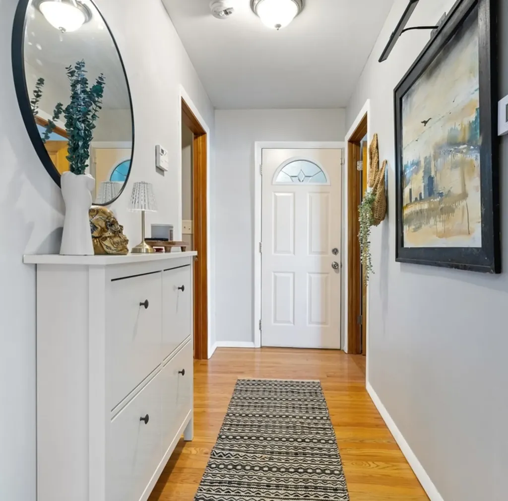 3951 North St Louis Avenue Chicago IL 60618