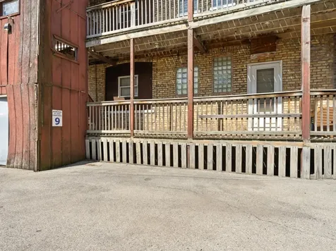 3951 North St Louis Avenue Chicago IL 60618