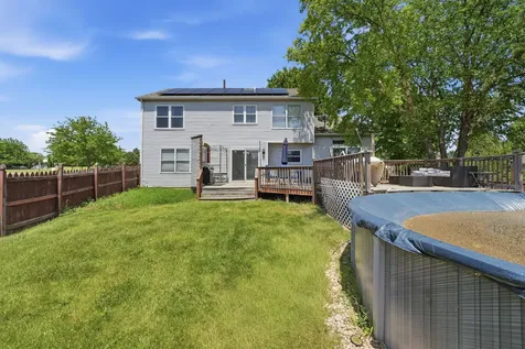 791 Brookline Street South Elgin IL 60177
