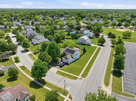 791 Brookline Street South Elgin IL 60177