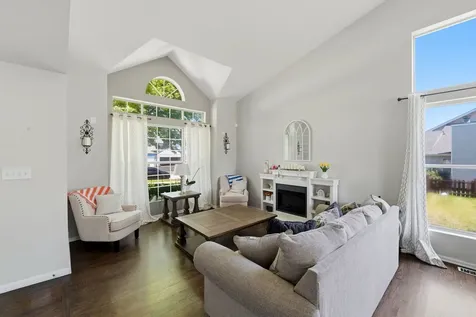 791 Brookline Street South Elgin IL 60177