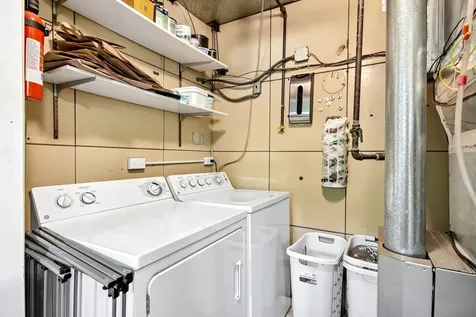 728 North Kennicott Avenue Arlington Heights IL 60004