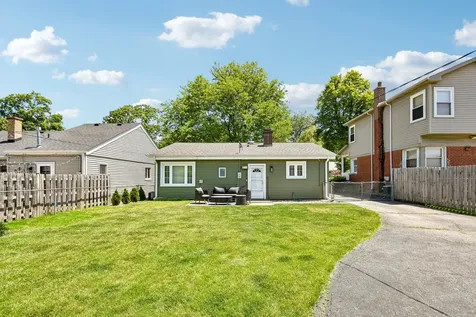 728 North Kennicott Avenue Arlington Heights IL 60004
