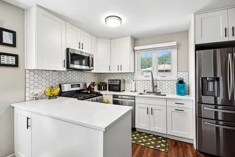 728 North Kennicott Avenue Arlington Heights IL 60004