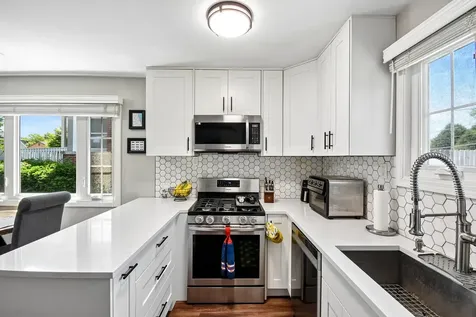 728 North Kennicott Avenue Arlington Heights IL 60004