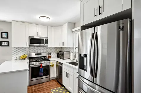 728 North Kennicott Avenue Arlington Heights IL 60004