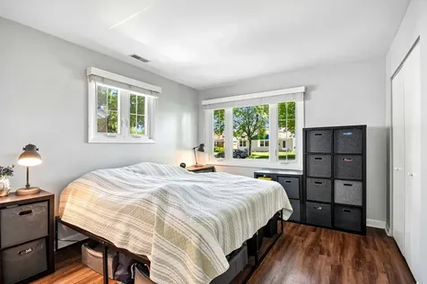 728 North Kennicott Avenue Arlington Heights IL 60004