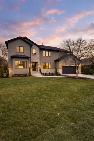 1744 Walnut Circle Northbrook IL 60062