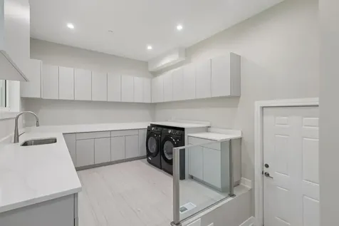 1744 Walnut Circle Northbrook IL 60062
