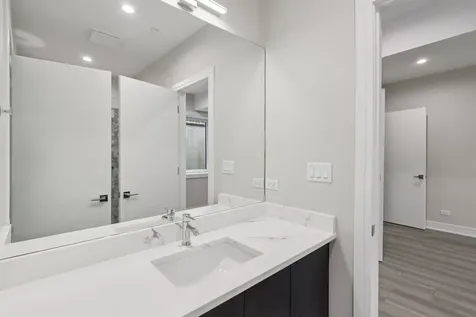 1744 Walnut Circle Northbrook IL 60062