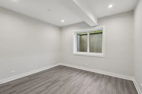 1744 Walnut Circle Northbrook IL 60062