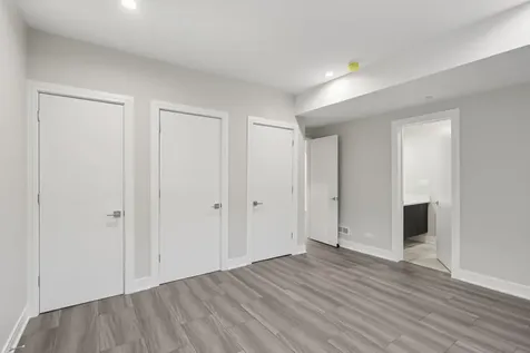 1744 Walnut Circle Northbrook IL 60062