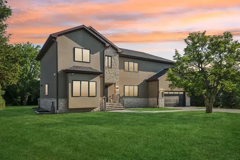 1744 Walnut Circle Northbrook IL 60062