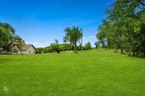 10s641 South Garfield Avenue Burr Ridge IL 60527