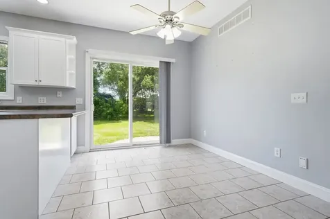 9821 Gabriel Drive Bloomington IL 61705