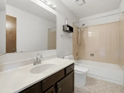 1191 Ivy Court Bartlett IL 60103
