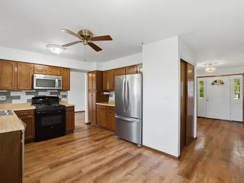 1191 Ivy Court Bartlett IL 60103