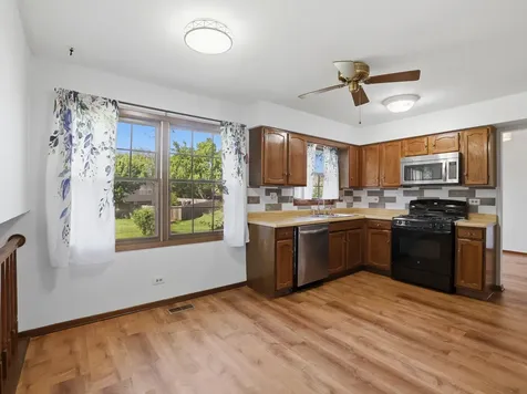 1191 Ivy Court Bartlett IL 60103