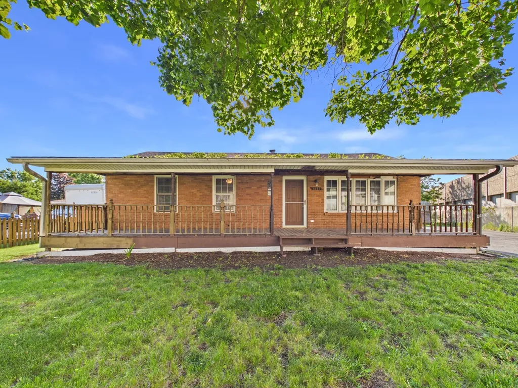 8133 South 85th Court Justice IL 60458