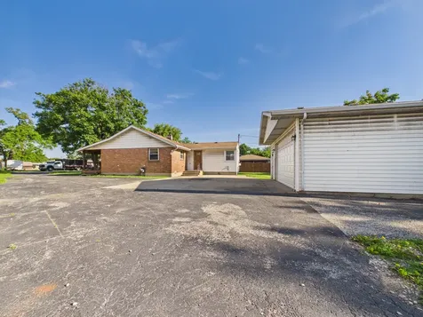 8133 South 85th Court Justice IL 60458