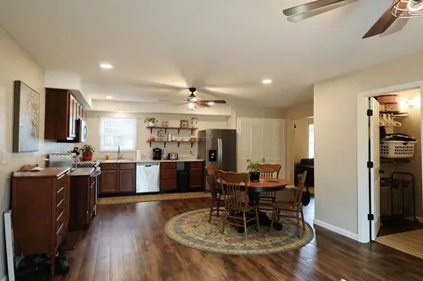 230 Fairfax Street Carlyle IL 62231