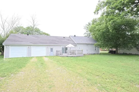 230 Fairfax Street Carlyle IL 62231