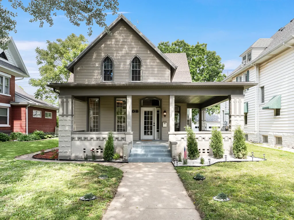 608 2ND Avenue Sterling IL 61081
