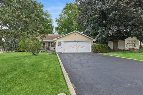 3607 West Clover Avenue Mchenry IL 60050