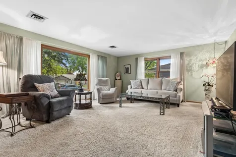 3607 West Clover Avenue Mchenry IL 60050