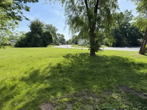 172 Oak Drive Dekalb IL 60115