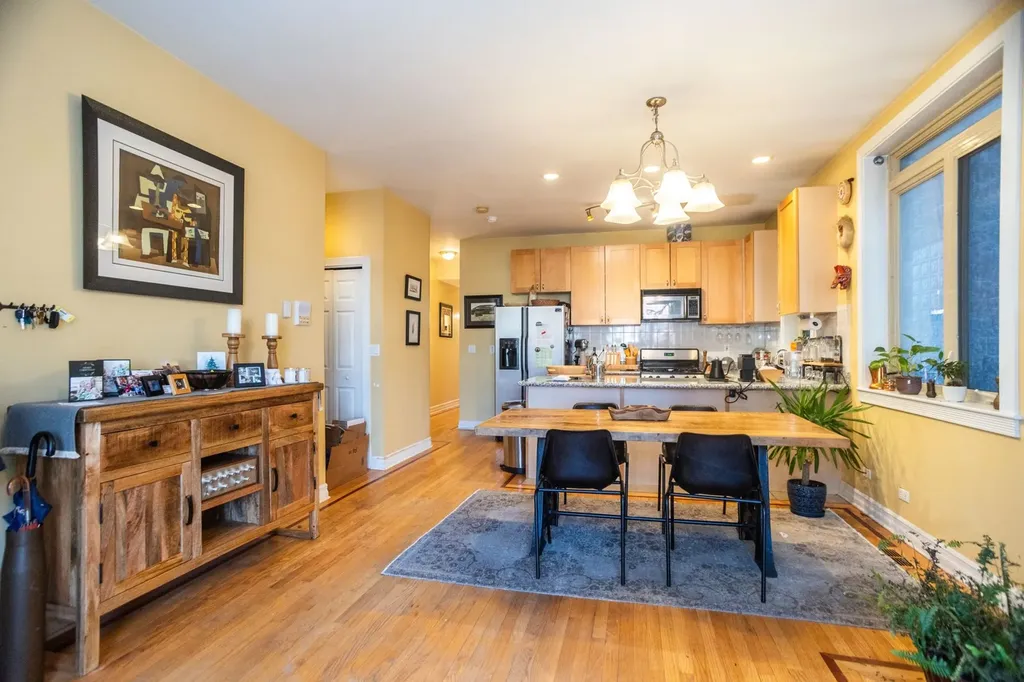 2645 West Haddon Avenue Chicago IL 60622