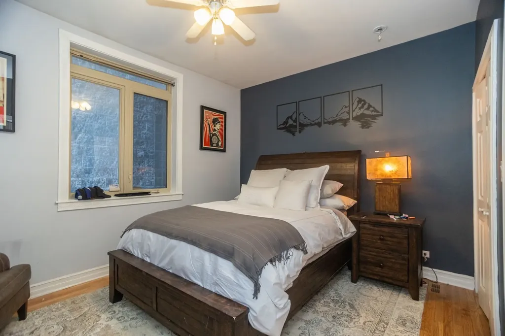 2645 West Haddon Avenue Chicago IL 60622