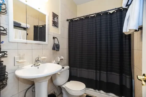 2645 West Haddon Avenue Chicago IL 60622