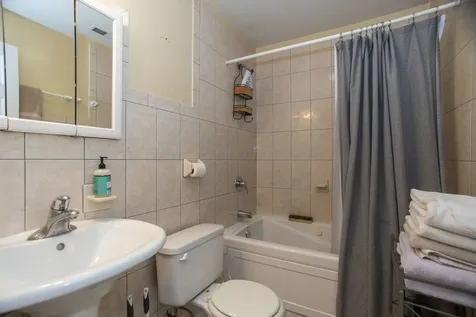 2645 West Haddon Avenue Chicago IL 60622