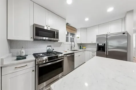 2555 North Southport Avenue Chicago IL 60614