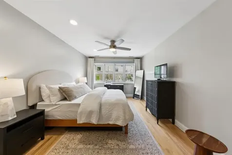 2555 North Southport Avenue Chicago IL 60614