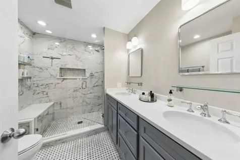 2555 North Southport Avenue Chicago IL 60614