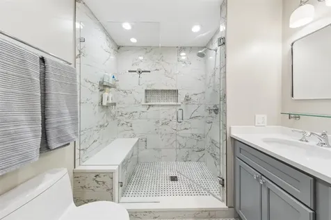 2555 North Southport Avenue Chicago IL 60614