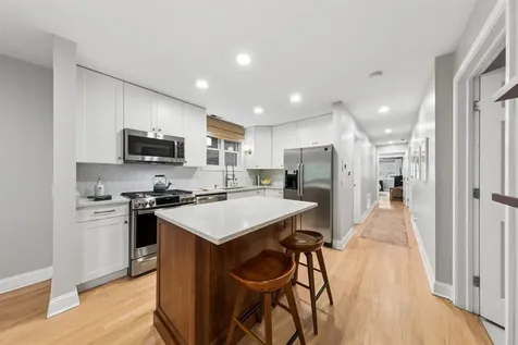 2555 North Southport Avenue Chicago IL 60614